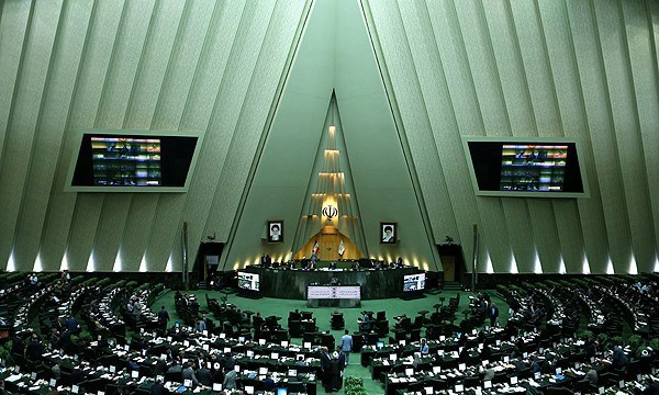 تقدیر مجلس به دلیل شکستن انحصار تلگرام