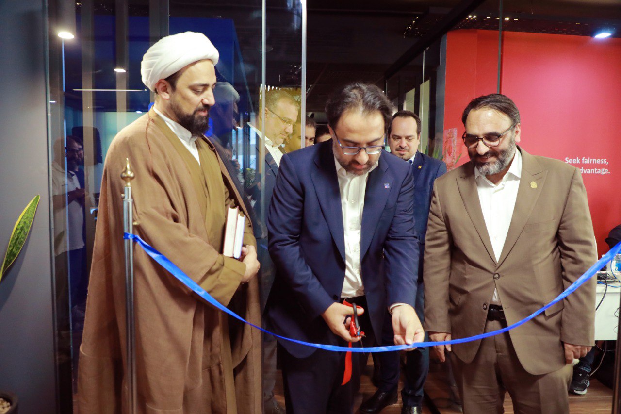 افتتاح شعبه مرکز نوآوری بانک ملی ایران در دانشگاه خوارزمی